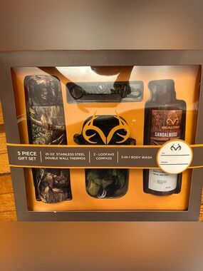 Realtree Bright Orange Gift Box with Brown Accent